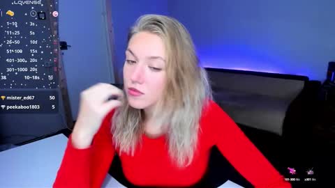 Snapshot of rose_brooks chatting on 10-03-25, 09:12 Rose but u can call me princess online show from 10-03-25, 09:12