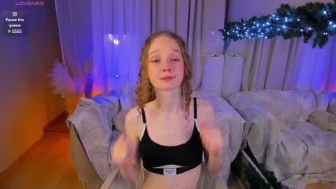 Snapshot of rose_charming_ chatting on 12-20-24, 11:16 Rose online show from 12-20-24, 11:16