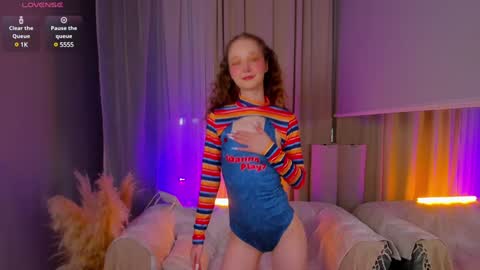 Snapshot of rose_charming_ chatting on 01-25-25, 09:46 Rose online show from 01-25-25, 09:46