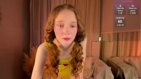Snapshot of rose_charming_ chatting on 02-19-25, 06:11 Rose online show from 02-19-25, 06:11