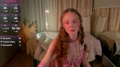 Snapshot of rose_charming_ chatting on 02-20-25, 09:33 Rose online show from 02-20-25, 09:33