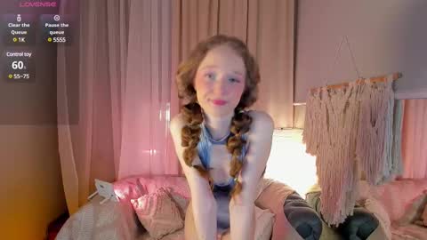 Snapshot of rose_charming_ chatting on 03-01-25, 09:59 Rose online show from 03-01-25, 09:59