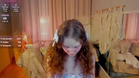 Snapshot of rose_charming_ chatting on 03-06-25, 12:54 Rose online show from 03-06-25, 12:54