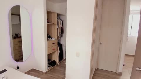 Jhoan Alexis online show from 10-07-25, 02:58