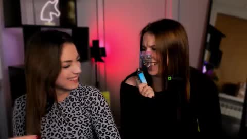 rose online show from 10-21-25, 07:14