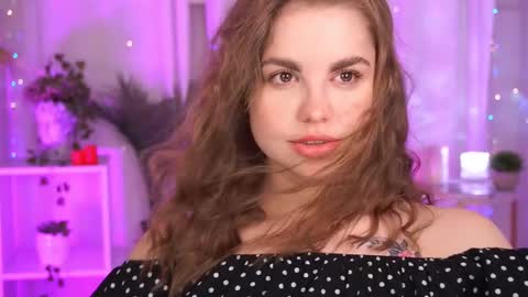 Snapshot of roseallan chatting on 02-22-25, 09:12 Rose online show from 02-22-25, 09:12