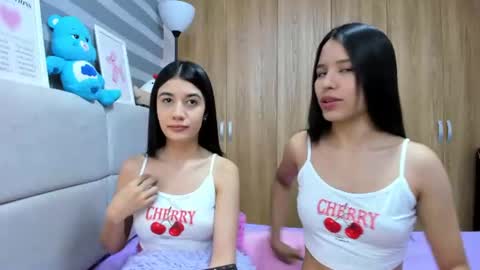 Rose y Miah online show from 06-17-26, 03:09