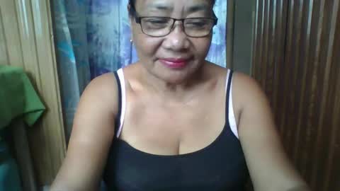 Snapshot of rosebelle66 chatting on 10-15-25, 04:12 rosebelle66 online show from 10-15-25, 04:12