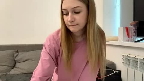 roseblansh online show from 05-11-26, 04:04