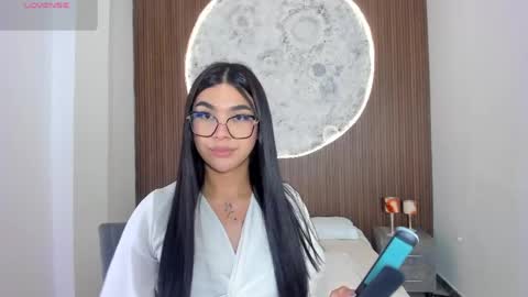 Rose online show from 04-18-26, 07:07