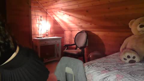 Dahlia Rose online show from 03-01-25, 05:42