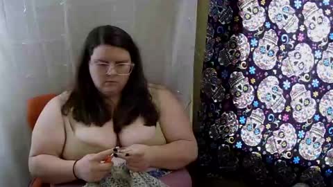 Snapshot of roseemeraldof chatting on 03-12-26, 08:15 roseemeraldof online show from 03-12-26, 08:15