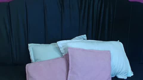 R O S E   S M I T H online show from 02-19-25, 07:16