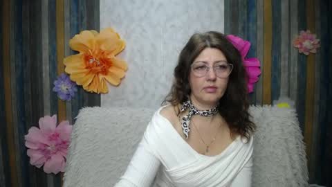 RoseHille online show from 04-19-26, 05:07