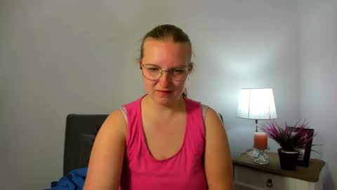 Snapshot of rosehypnotic chatting on 04-30-26, 05:30 Rose online show from 04-30-26, 05:30