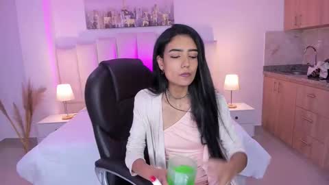 Snapshot of rosel_rouge chatting on 01-05-26, 10:46 ROSEL online show from 01-05-26, 10:46