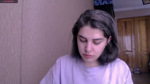 Snapshot of roselina_ chatting on 01-09-25, 06:38 Rose online show from 01-09-25, 06:38