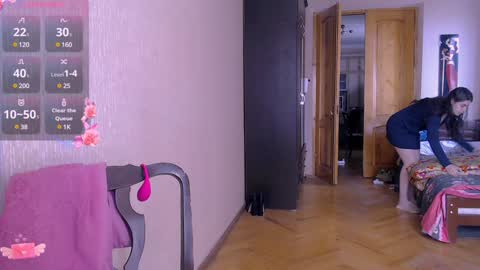 Snapshot of roselina_ chatting on 01-12-25, 09:08 Rose online show from 01-12-25, 09:08