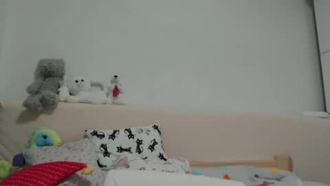 Rose online show from 01-19-25, 01:55