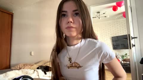 Snapshot of rosenamohmed chatting on 03-18-26, 10:29 Rosa online show from 03-18-26, 10:29