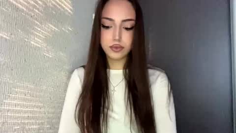 Mimi online show from 09-10-25, 01:55