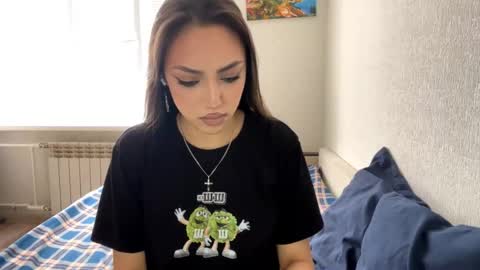 Mimi online show from 10-15-25, 10:59