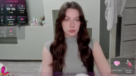 Julia online show from 05-23-26, 07:29