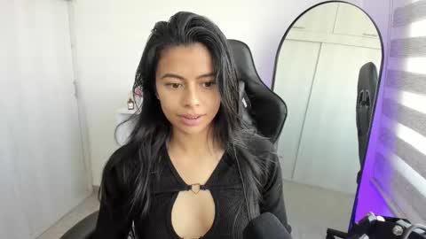 Snapshot of roseparis chatting on 01-11-26, 03:28 Nat online show from 01-11-26, 03:28