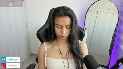 Snapshot of roseparis chatting on 02-04-26, 02:45 Nat online show from 02-04-26, 02:45