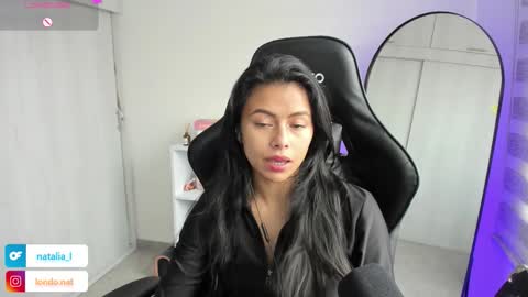 Snapshot of roseparis chatting on 02-19-26, 03:52 Nat online show from 02-19-26, 03:52