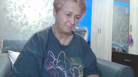 Snapshot of roses_and_lillies chatting on 01-03-25, 06:14 Lovepinklilly online show from 01-03-25, 06:14