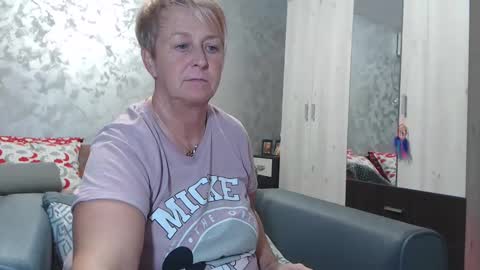 Snapshot of roses_and_lillies chatting on 01-27-25, 06:31 Lovepinklilly online show from 01-27-25, 06:31