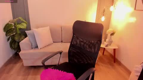Rose Taylor online show from 07-24-26, 12:25