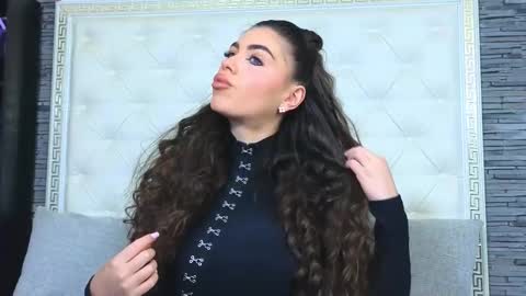 Snapshot of rosevanessa chatting on 02-24-26, 07:28 Gabriela online show from 02-24-26, 07:28