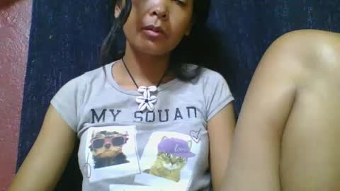 rosia685234 online show from 03-08-25, 04:34