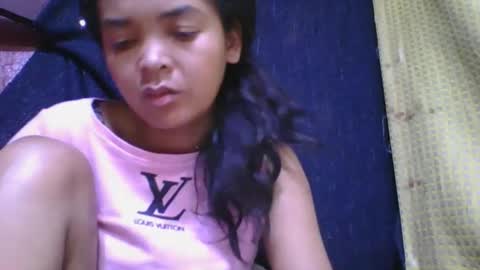 rosia685234 online show from 11-04-25, 05:28