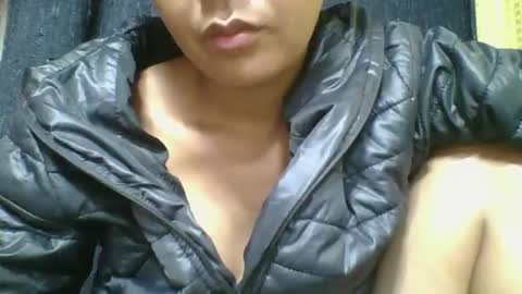 rosia685234 online show from 03-09-26, 06:12