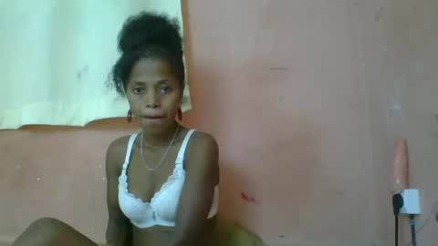 Snapshot of rosiahot1 chatting on 03-09-25, 05:22 rosia online show from 03-09-25, 05:22