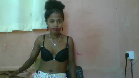 Snapshot of rosiahot1 chatting on 03-10-25, 06:49 rosia online show from 03-10-25, 06:49