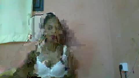 Snapshot of rosiahot1 chatting on 03-12-25, 06:22 rosia online show from 03-12-25, 06:22