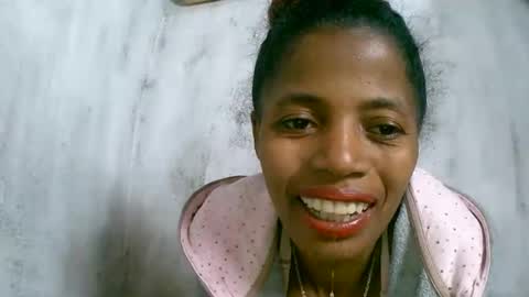 Snapshot of rosiahot1 chatting on 09-13-25, 02:39 rosia online show from 09-13-25, 02:39
