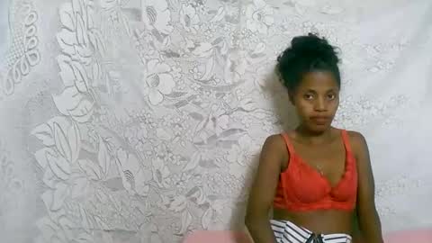 Snapshot of rosiahot1 chatting on 09-22-25, 01:57 rosia online show from 09-22-25, 01:57