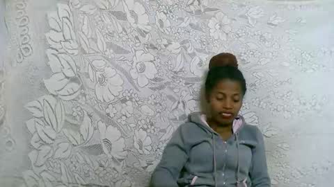 Snapshot of rosiahot1 chatting on 09-30-25, 05:23 rosia online show from 09-30-25, 05:23