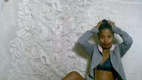 Snapshot of rosiahot1 chatting on 09-30-25, 08:25 rosia online show from 09-30-25, 08:25