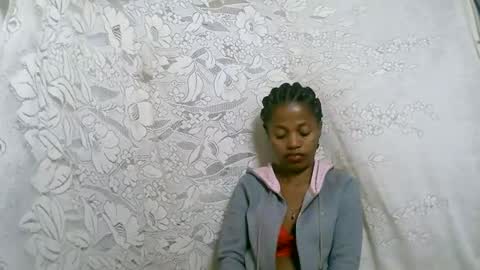 Snapshot of rosiahot1 chatting on 10-02-25, 02:07 rosia online show from 10-02-25, 02:07