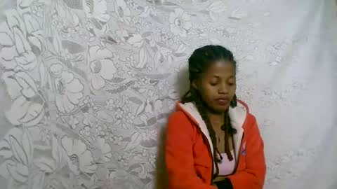 Snapshot of rosiahot1 chatting on 10-10-25, 03:16 rosia online show from 10-10-25, 03:16