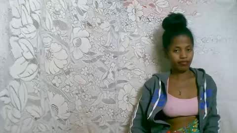 Snapshot of rosiahot1 chatting on 10-25-25, 03:03 rosia online show from 10-25-25, 03:03