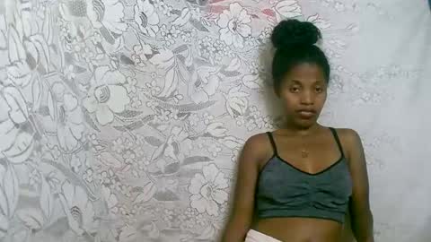 Snapshot of rosiahot1 chatting on 11-14-25, 07:18 rosia online show from 11-14-25, 07:18