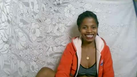 Snapshot of rosiahot1 chatting on 11-21-25, 05:39 rosia online show from 11-21-25, 05:39