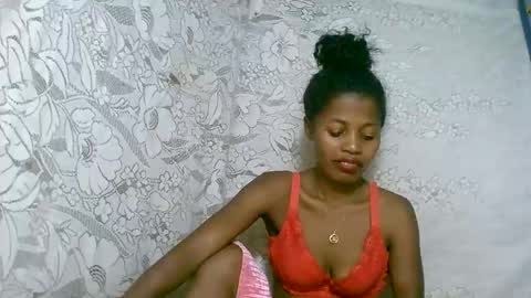 Snapshot of rosiahot1 chatting on 11-22-25, 06:29 rosia online show from 11-22-25, 06:29